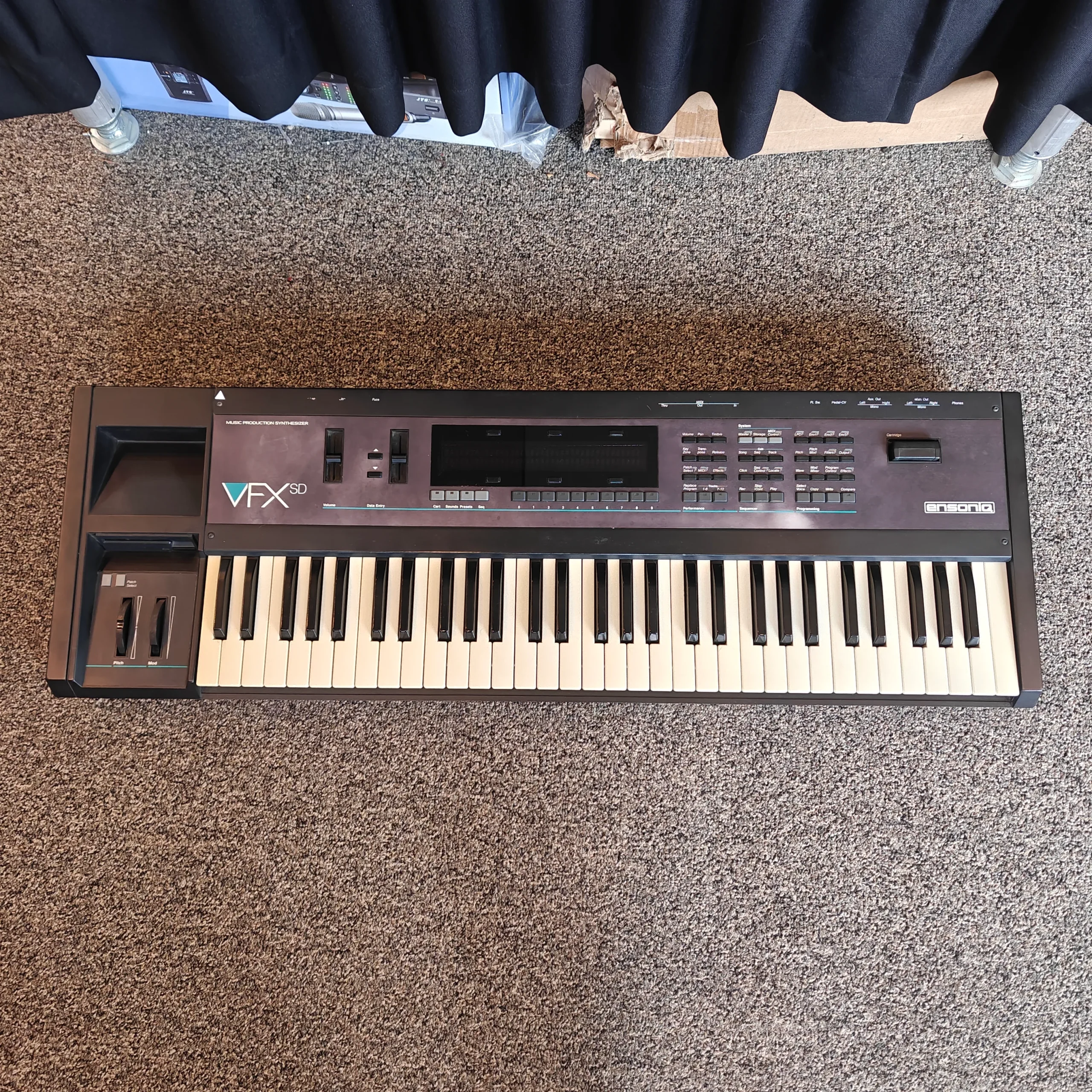 Ensoniq VFX-SD Performance Synthesizer