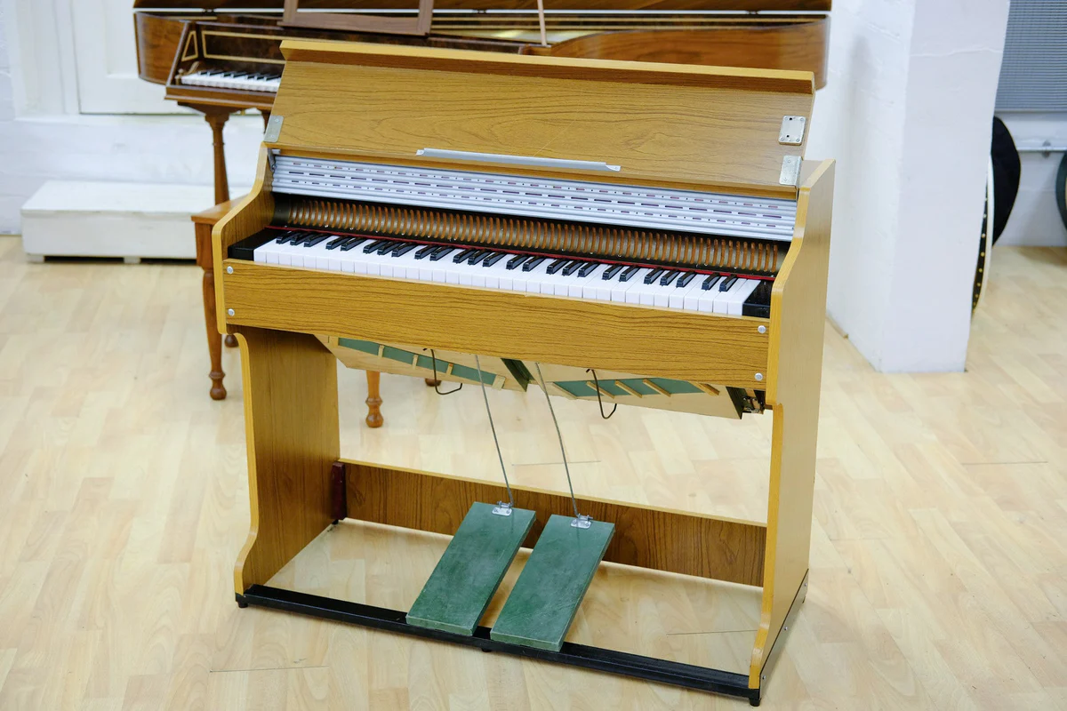 Foot Pump Reed Organ by Early Music Shop..